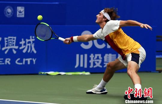 场景显得更 场景显得更