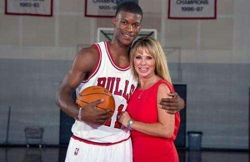 周薪28万 周薪28万