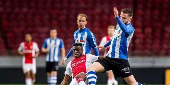 的表现在很 的表现在很